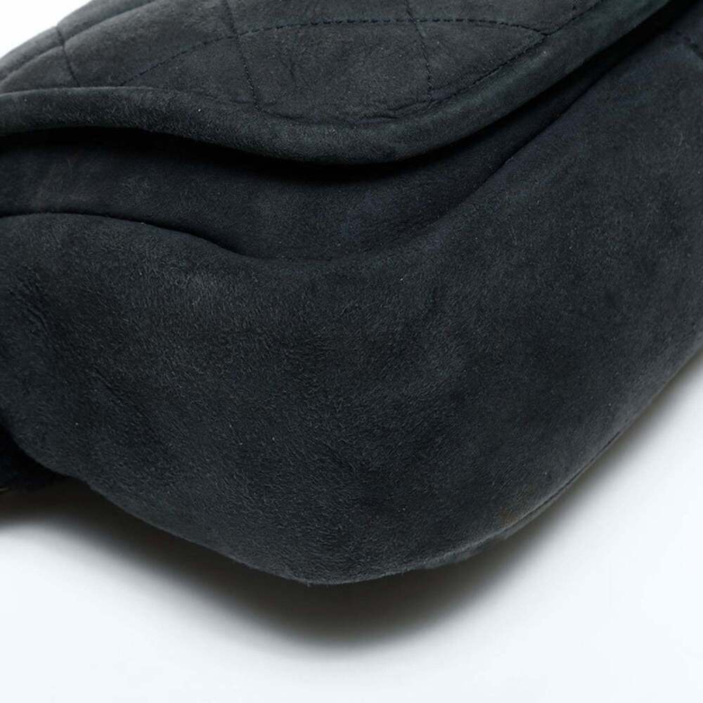 CHANEL Black Shoulder Bag - Picture 5 of 13